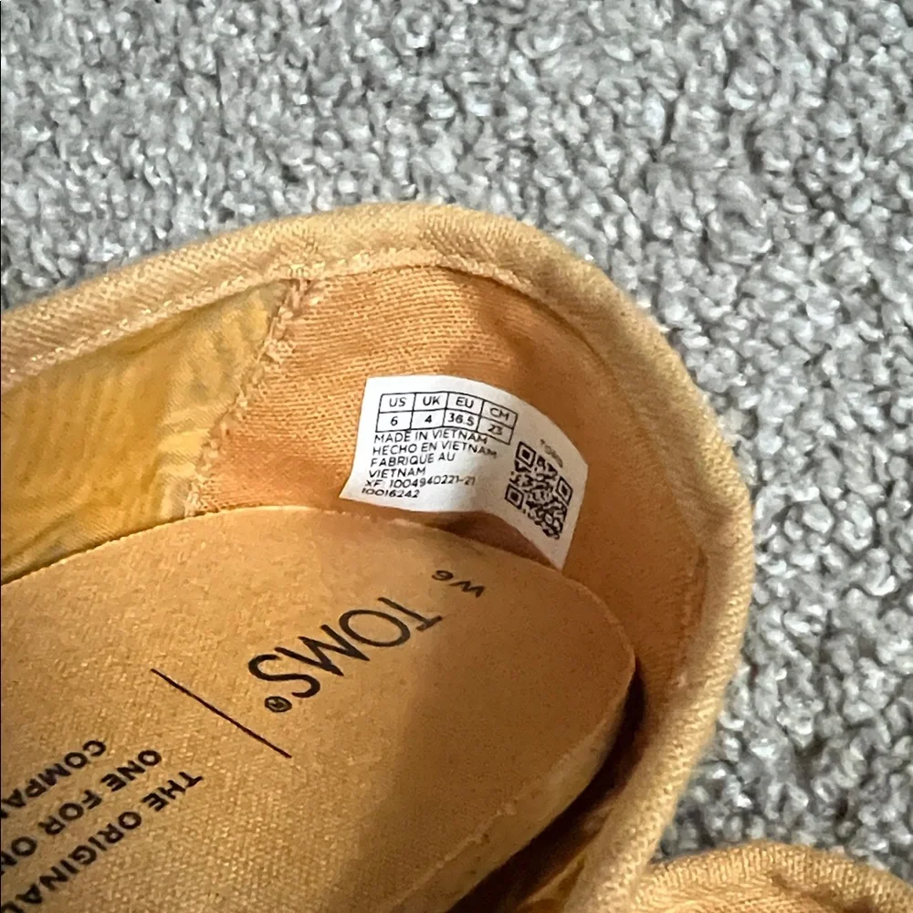 TOMS Yellow Geometric Embroidered Slip-Ons - Picture 6 of 10